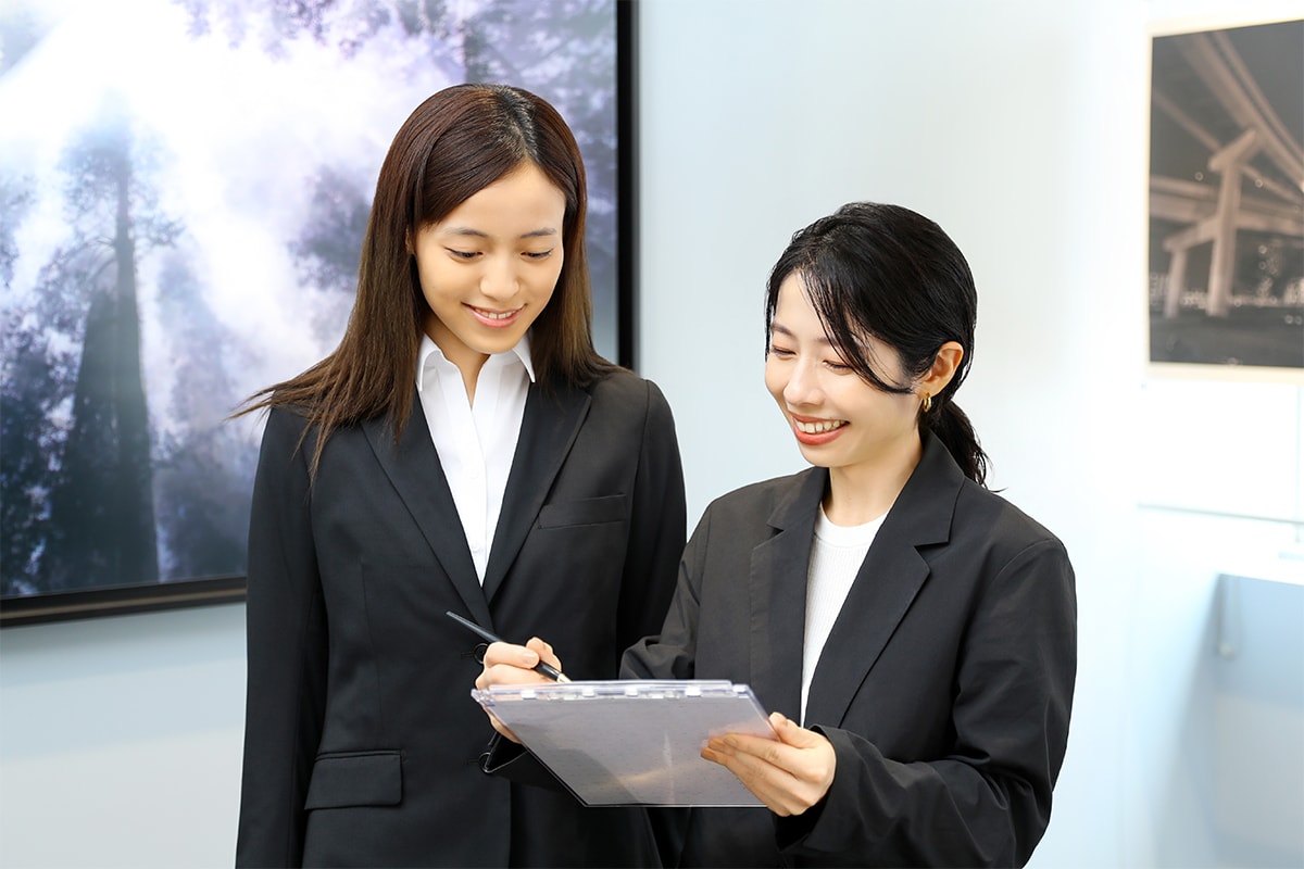 待ち時間もくつろげるゆったり空間♪