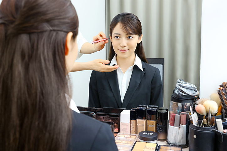 着替え＆メイク