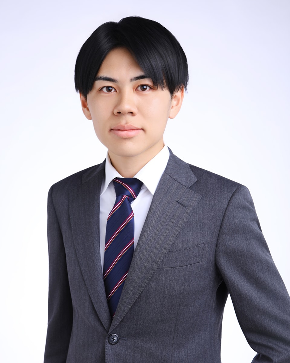 女性のビジネスプロフィール写真
