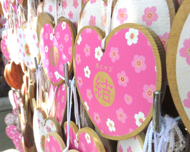 恋愛成就の絵馬