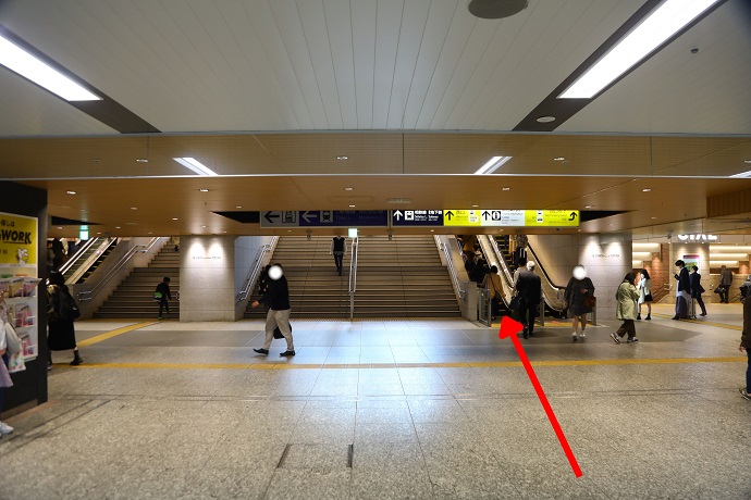 1.横浜駅西口から（JR・東急・みなとみらい・京急各線）