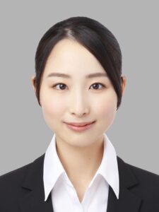 スタジオ728のグレー背景就活証明写真